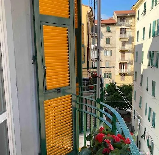 Camar 110 Apartman La Spezia